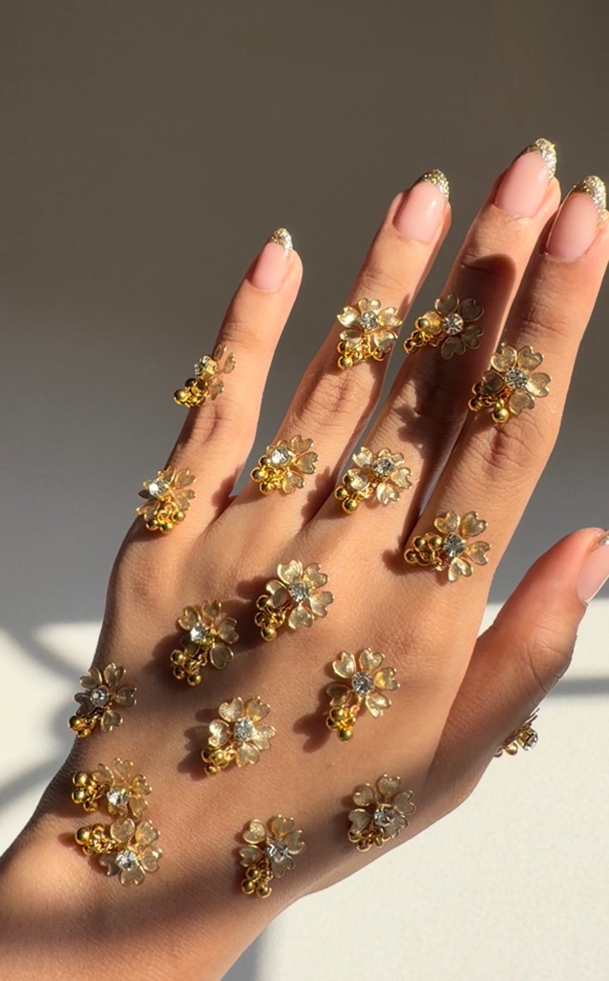 Gungroo Floral Mehndi